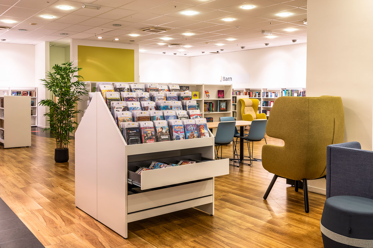 Malmö Browser with drawers