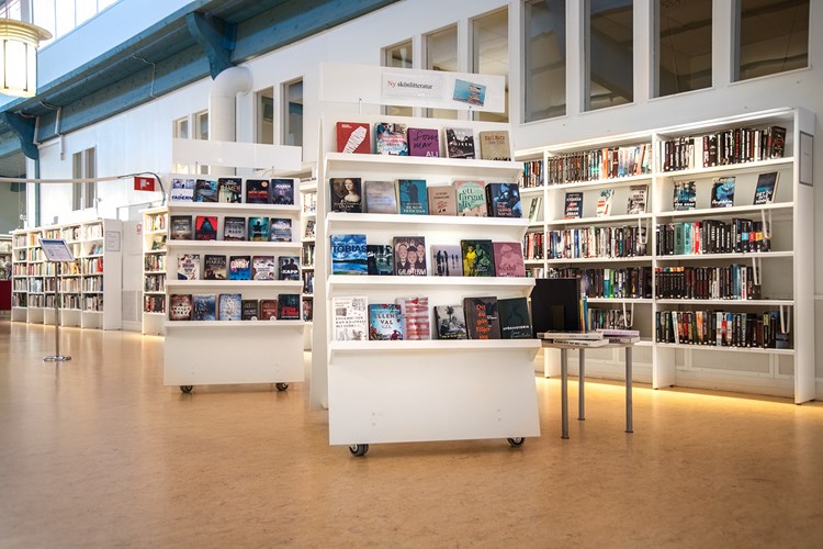 Say "A" mobile display (Sala Public Library, Sweden)