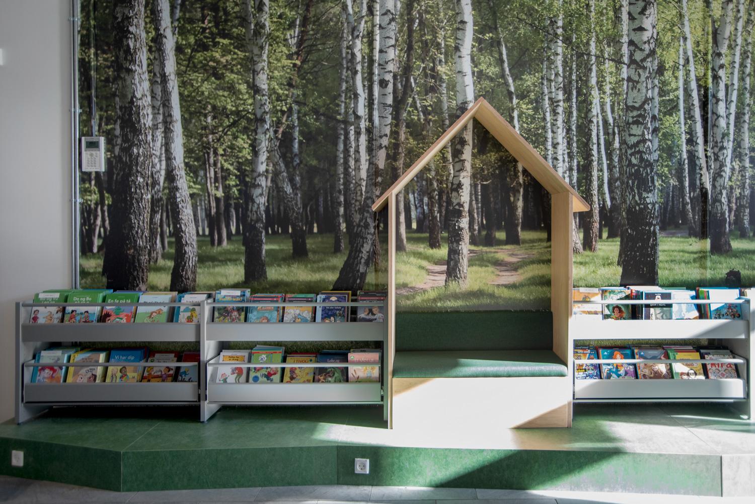 Lingo Shelving System